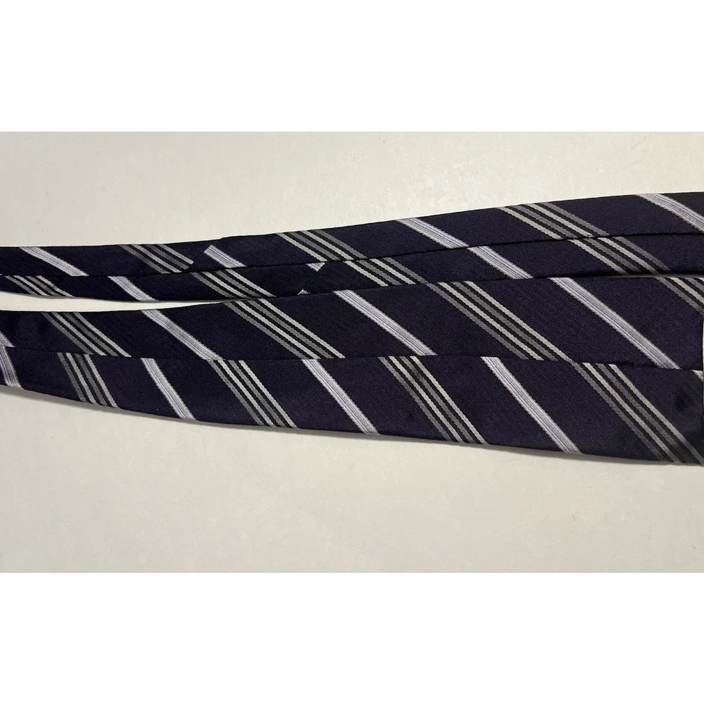 Giorgio Armani Men's Purple Striped Necktie 100% Silk Made In Italy 59.5